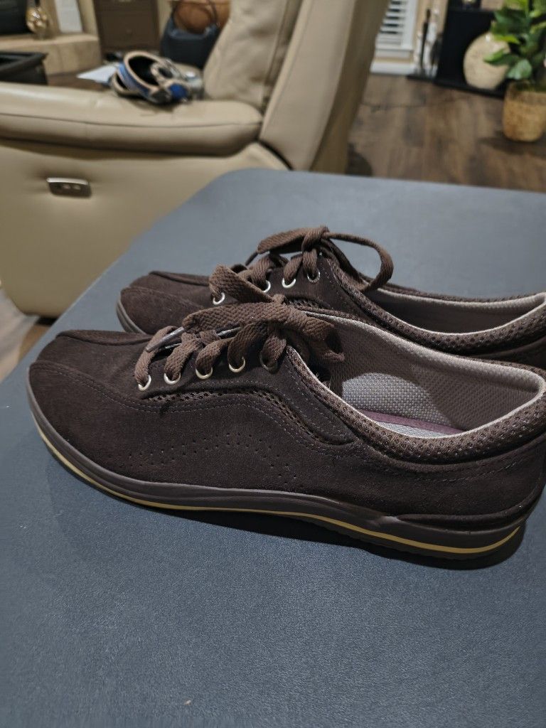 Keds Brown Suede Casual Flats Size 9