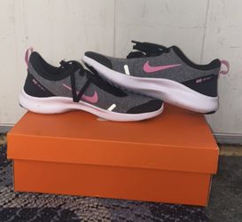 Brand New Nike Flex Experience Run 8