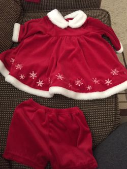 Christmas dress 3-6 months. Used but still in condition.