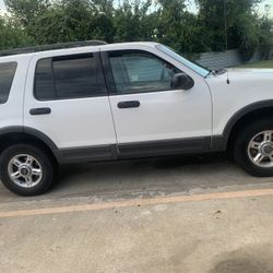 2003 Ford Explorer