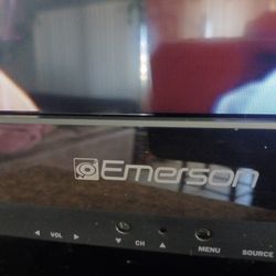 32 Inch Emerson TV 