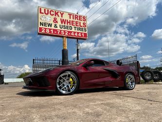 Wheels tires staggered