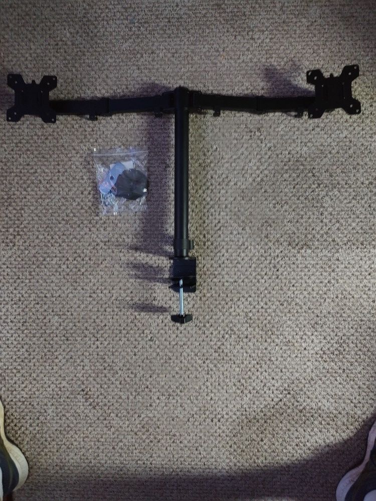 Dual Monitor Arm