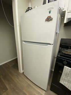 Great condition refrigerator