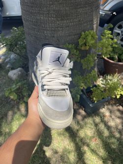 Jordan 4 military blacks