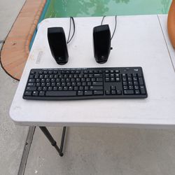 Keyboard With Speakers For Computer 20 Bucks