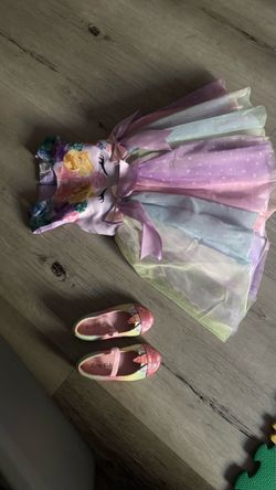 Toddler dress and shoe