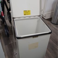 Extinguishing/ Waste Container 