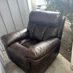 Recliner Couch 