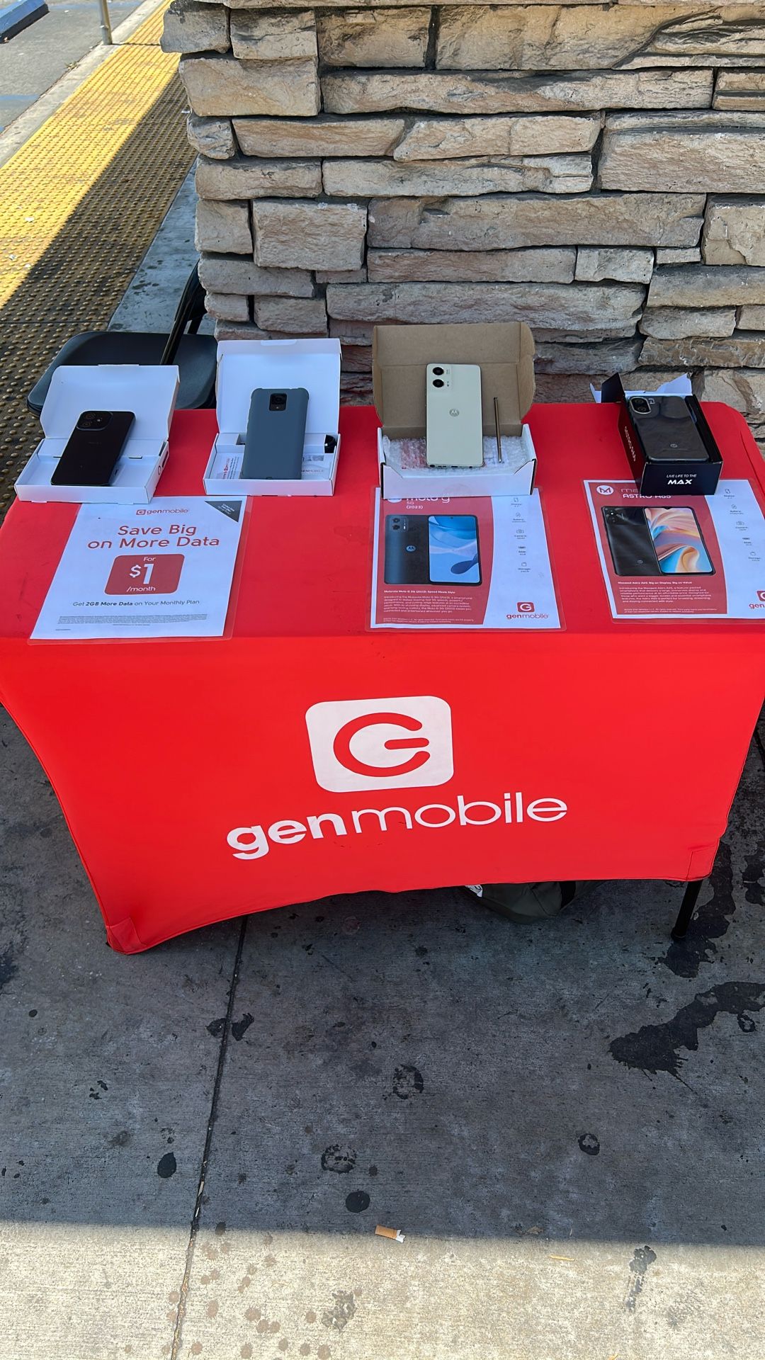 FREE PHONES NO MONTHLY BILL!!! 10930 Rosecrans Ave Norwalk, CA 90650 United States