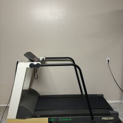 Precor C964 Treadmill