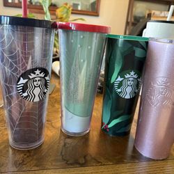 Starbucks Cups 