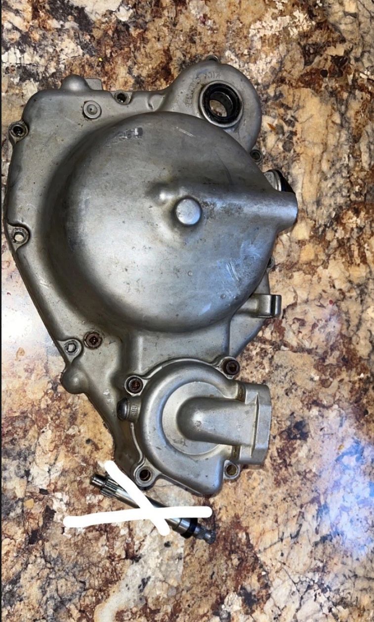 Suzuki - 1985-86 LT250R Clutch Cover