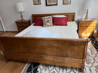 National Mt. Airy  Bedroom set