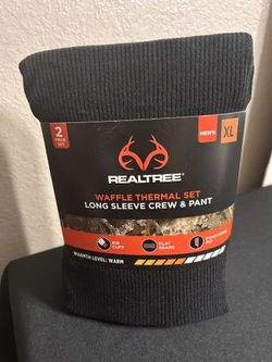 Brand new Men’s thermal 2 piece set size XL