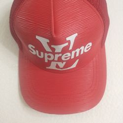 Red Ha t  Lv  $30