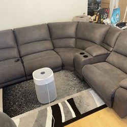  Electric Recliner Sectional  (3 Seats Recline ) 