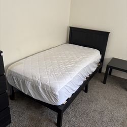 Twin size bed
