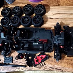 RC 1/8 Arrma Vendetta Roller With Servo Extra Tires And Body For Sale!