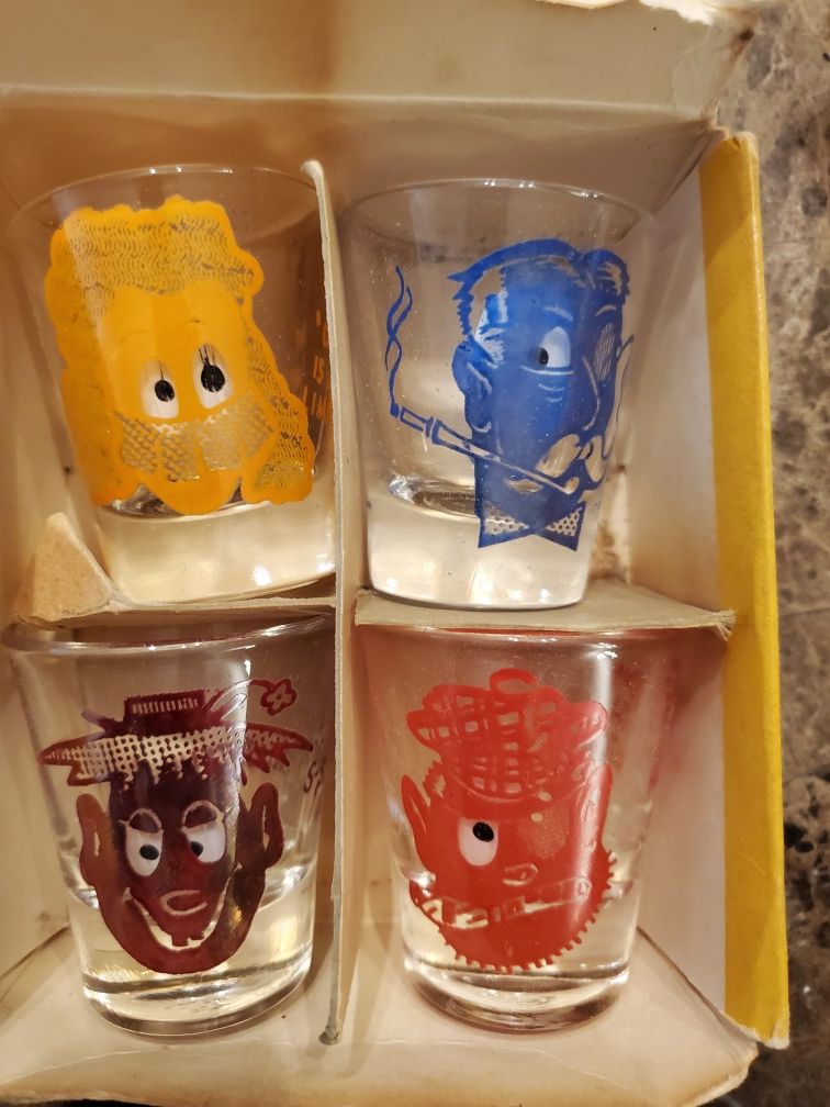 collectable roving eye shot glasses