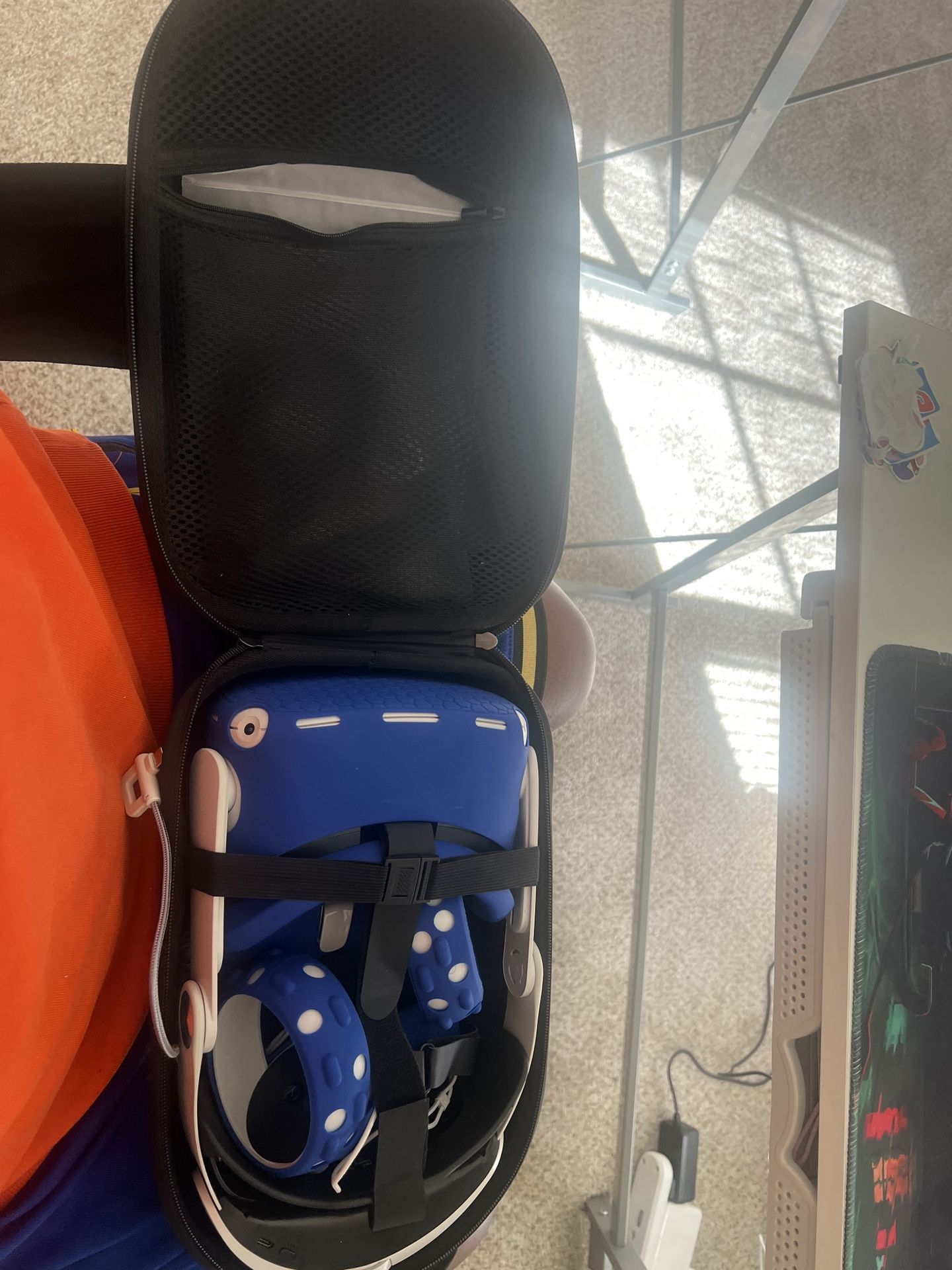 Meta Quest 2 With Battery Pack And Travel Bag