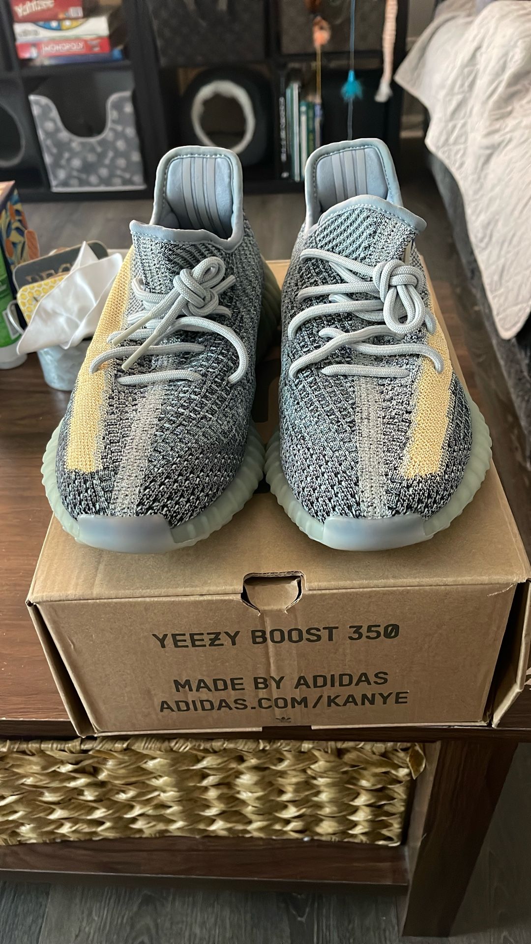 Size 9 - adidas Yeezy Boost 350 V2 Ash Blue