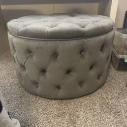 Tufted Ottoman With Storage 