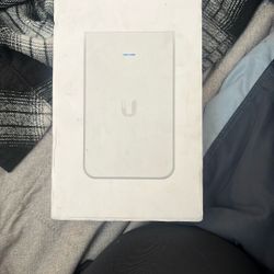UniFi In-Wall HD Access Point