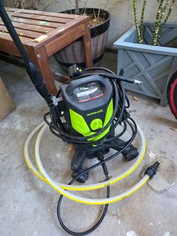 Ironmax 2400 PSI Electric Pressure Washer