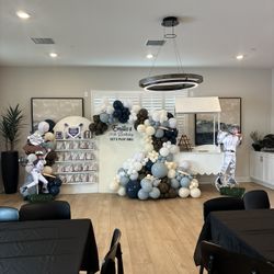Baseball Backdrop Balloon Garland