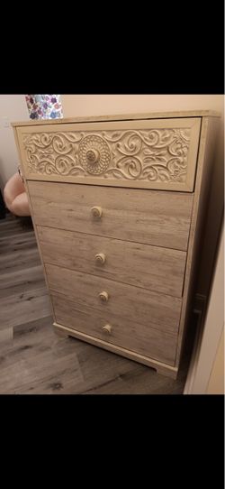 Ashley’s Home Furniture Dresser for Sale