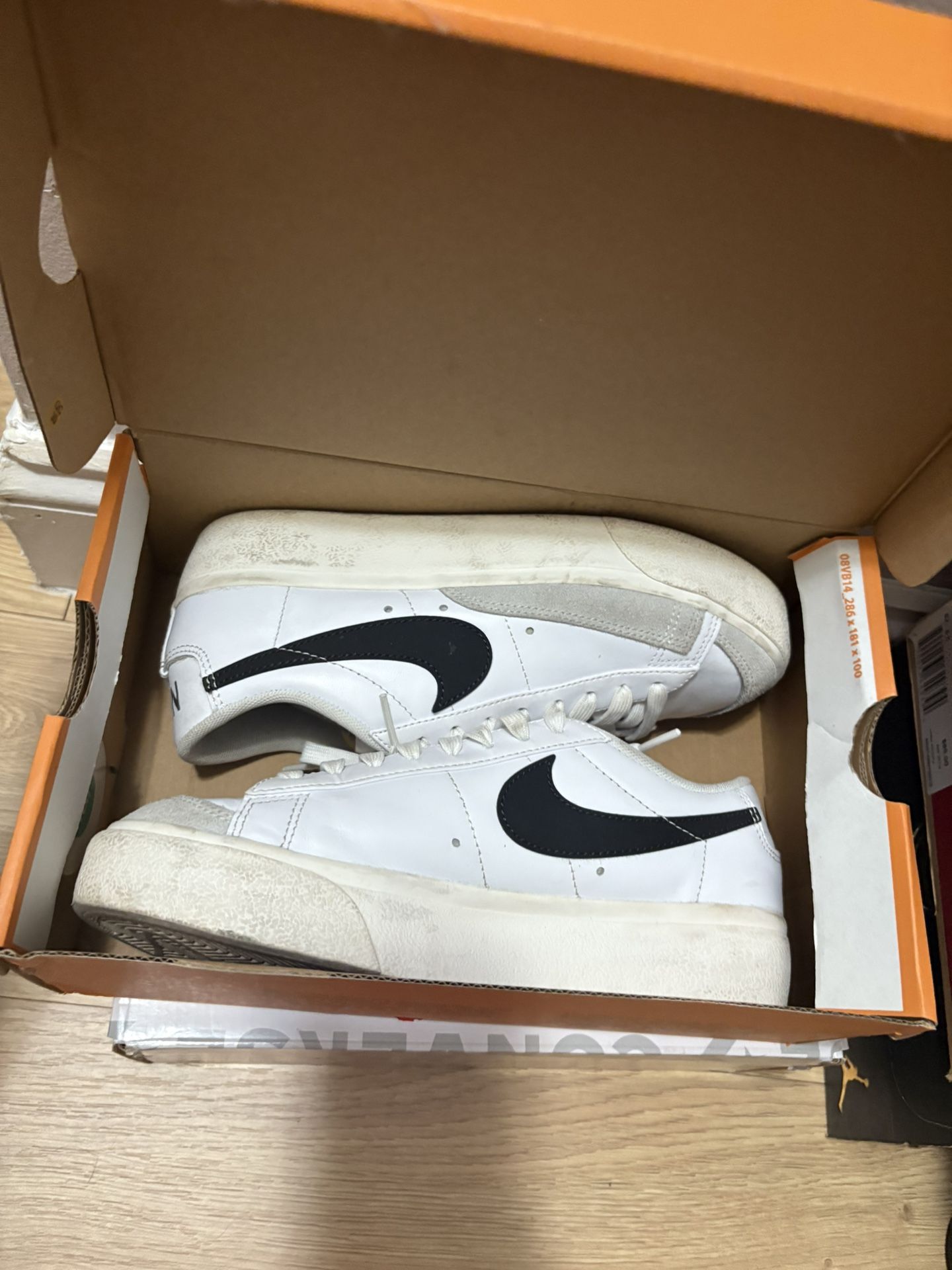 Nike Low Top Blazers Size 6 Kids