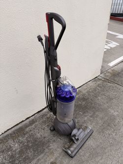 Dyson Ball Upright Vacuum 