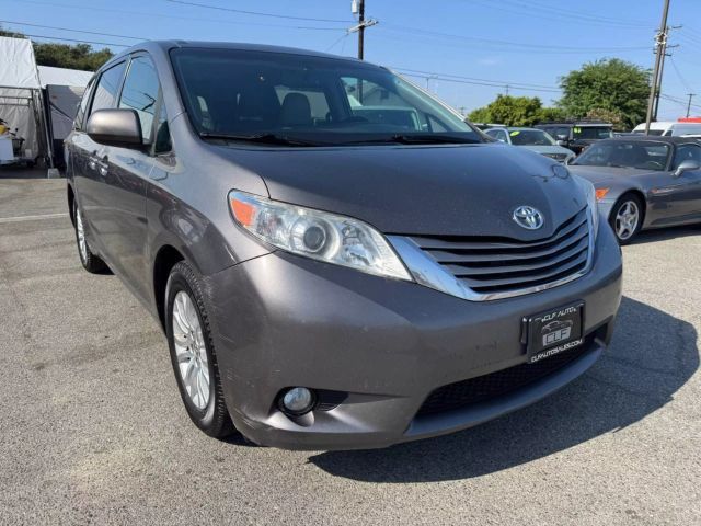2015 Toyota Sienna