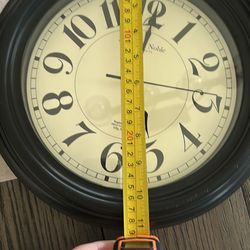 wall clocks 