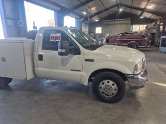 Ford F-350 Super Duty Service Truck