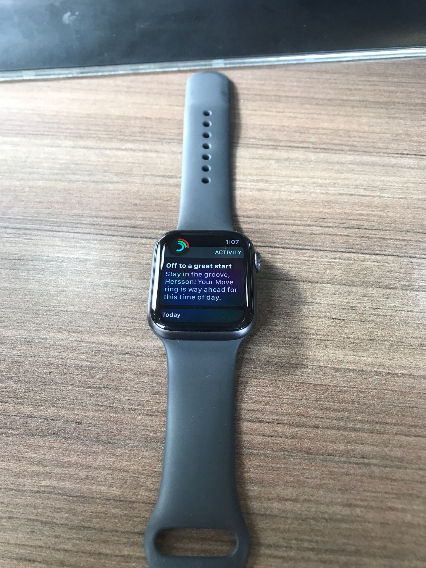 Apple Watch Series 4 GPS + LTE