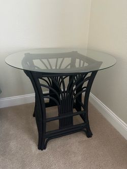 Indoor/outdoor table
