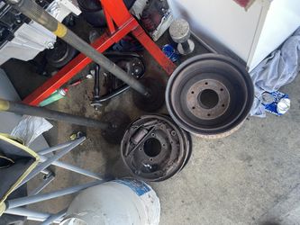 Chevy 12 Bolt Axles Brake Assembly And Drums Off Of A 1973 Chevy Blazer