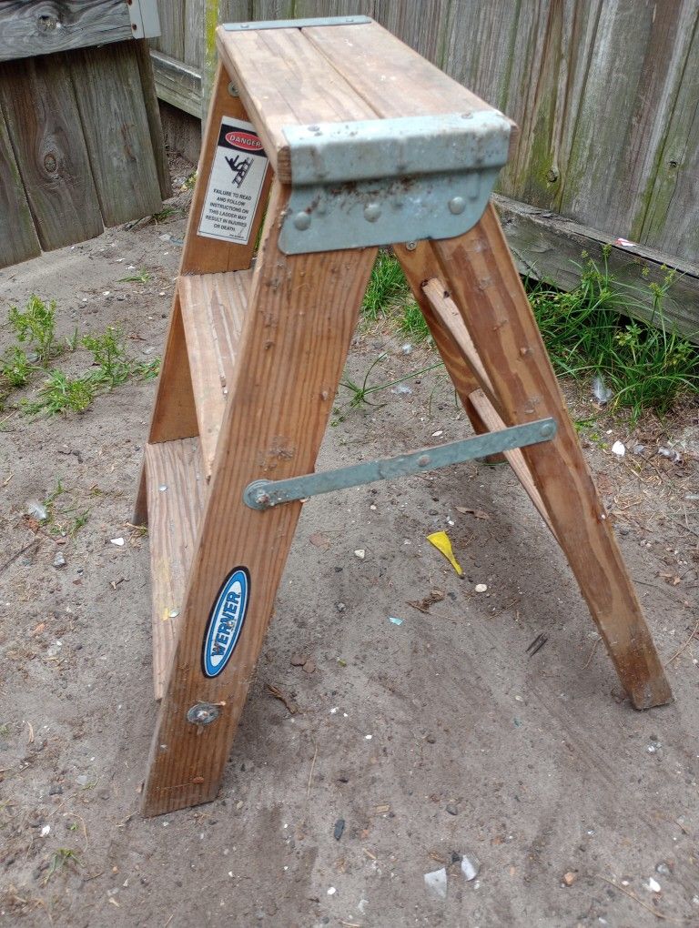 Werner Wooden 3 Step Ladder *10.00 Firm* Home and Garden Tools