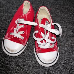 Converse Toddler Size 8