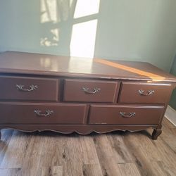 Antique Thomasville Dresser | 5 Drawer