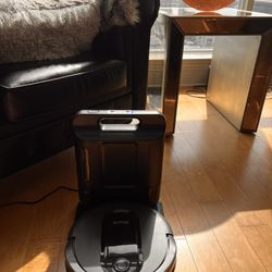 Shark Robotic Vacuum