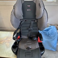 Britax Pioneer Convertible Car Seat