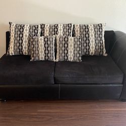 Black Furniture Couch With Pillows 