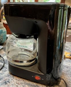 Small 5 Cup Coffee Maker Like New $5