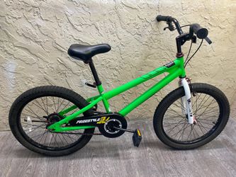 RoyalBaby Freestyle 20 Inch BMX Bike- Local Delivery for a Fee - See My Items 🚴🚴‍♀️