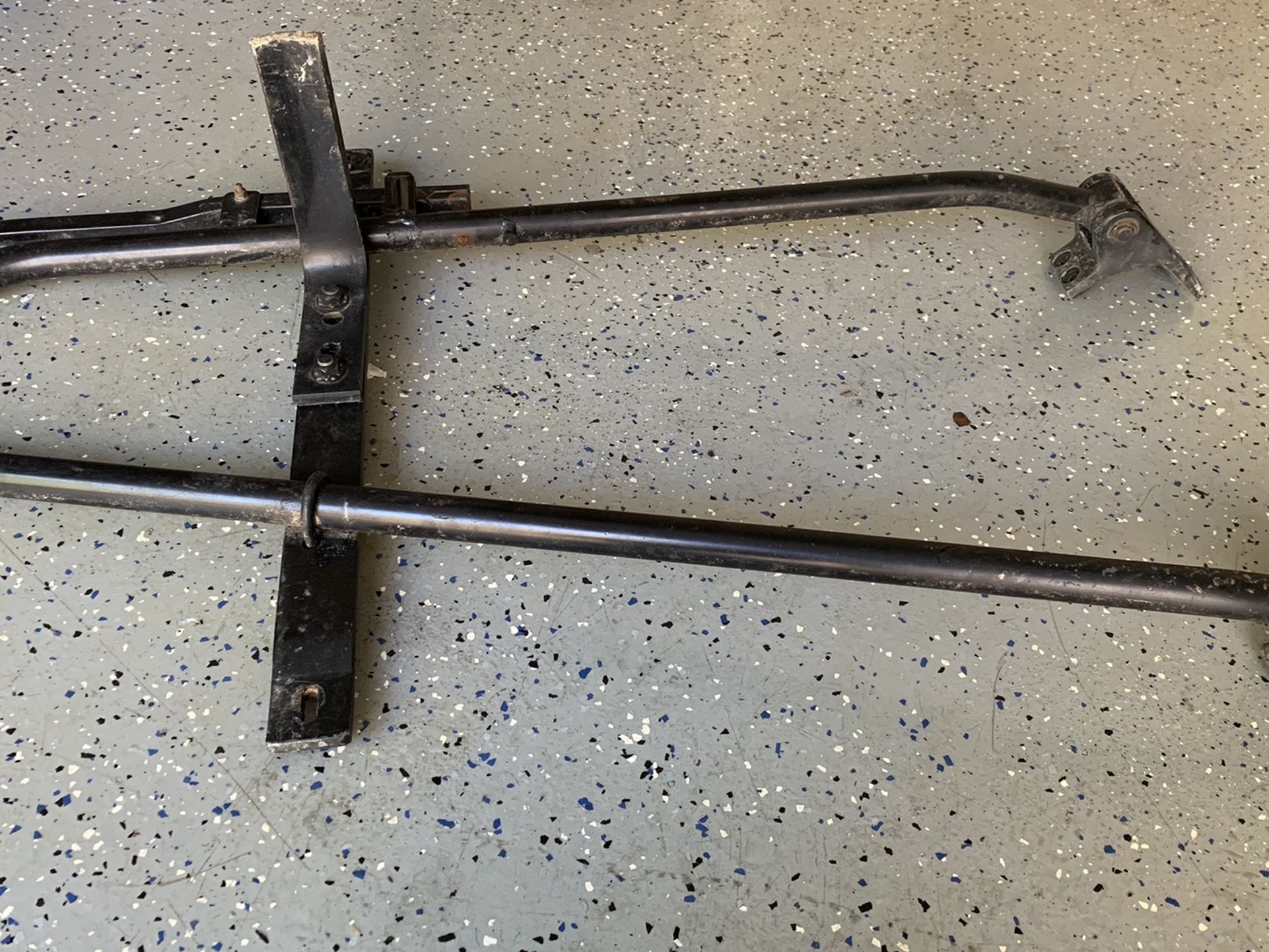 80-96 Ford Bronco Spare Tire Carrier