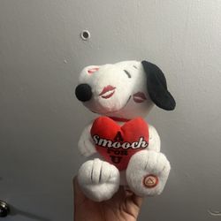 Hallmark Valentines Smooching Snoopy A Smooch For You 