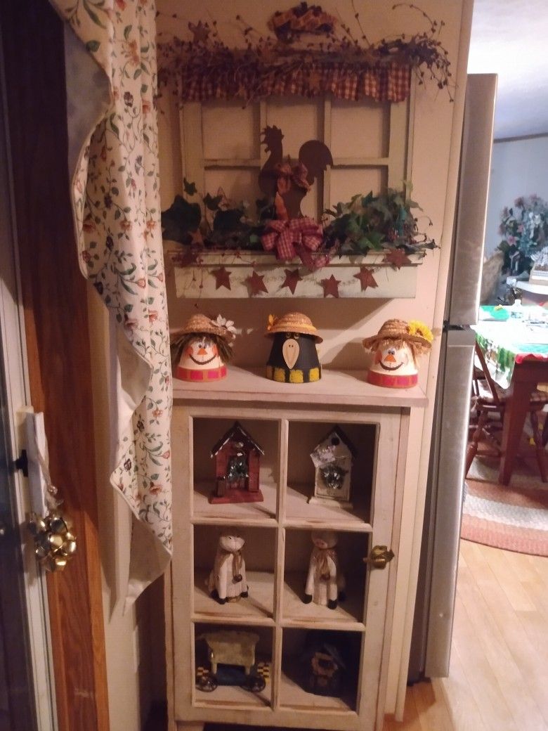 Country Cabinet